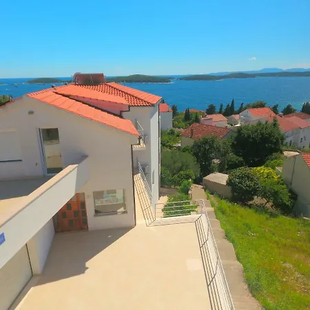 Lucija Apartmán *