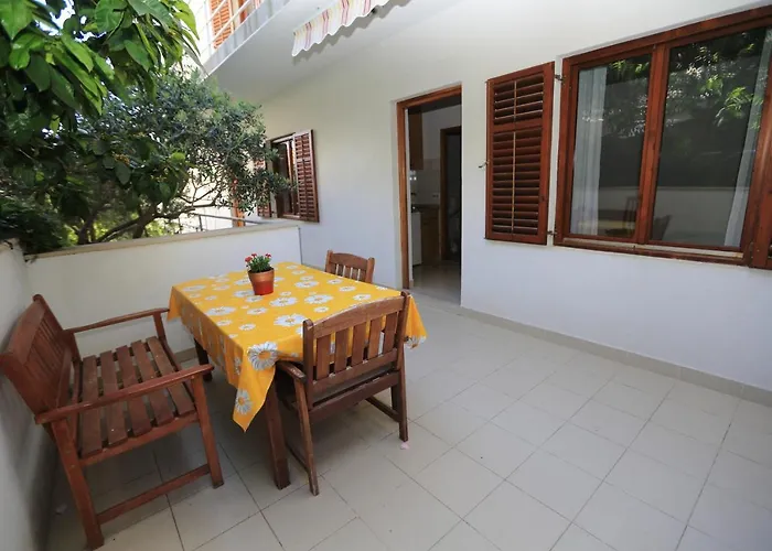 Apartman Lucija Hvar Town